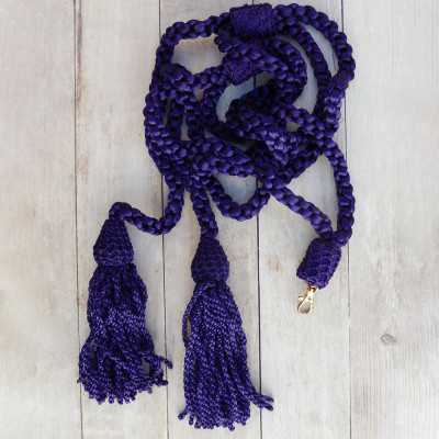 Cíngulo de seda morada fabricada a mano con borlas de 13 cm